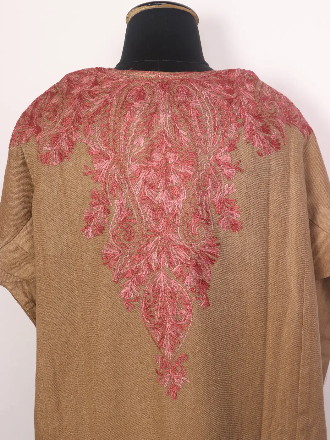 Beige Sufi Kashmiri Cashmilon Pheran for Women with Pink Front Back Aari Embroidery - Image 4