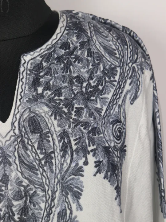 Kashmiri Dilara White Cashmilon Pheran for Women with Front Back Aari Embroidery - Image 4