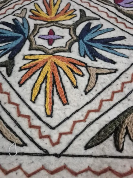 Kashmiri 2-Ft Square Handmade Namda Rug With Embroidery Nazir - Image 3