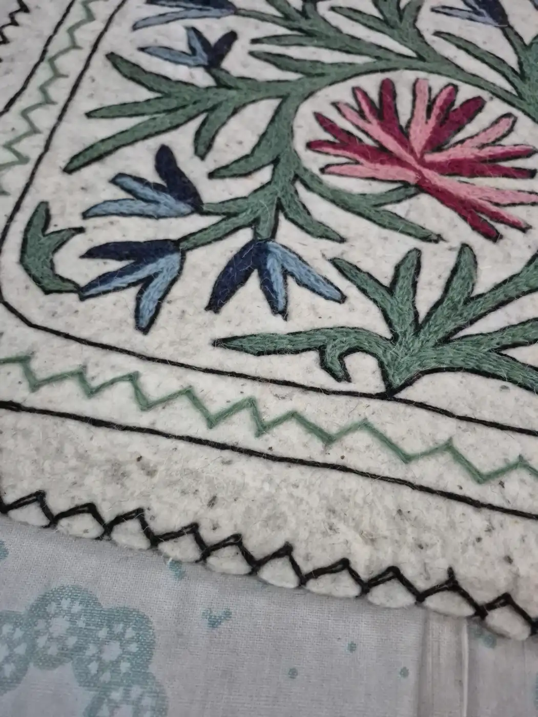 Kashmiri 2-Ft Square Handmade Namda Rug With Embroidery Mehar - Image 2