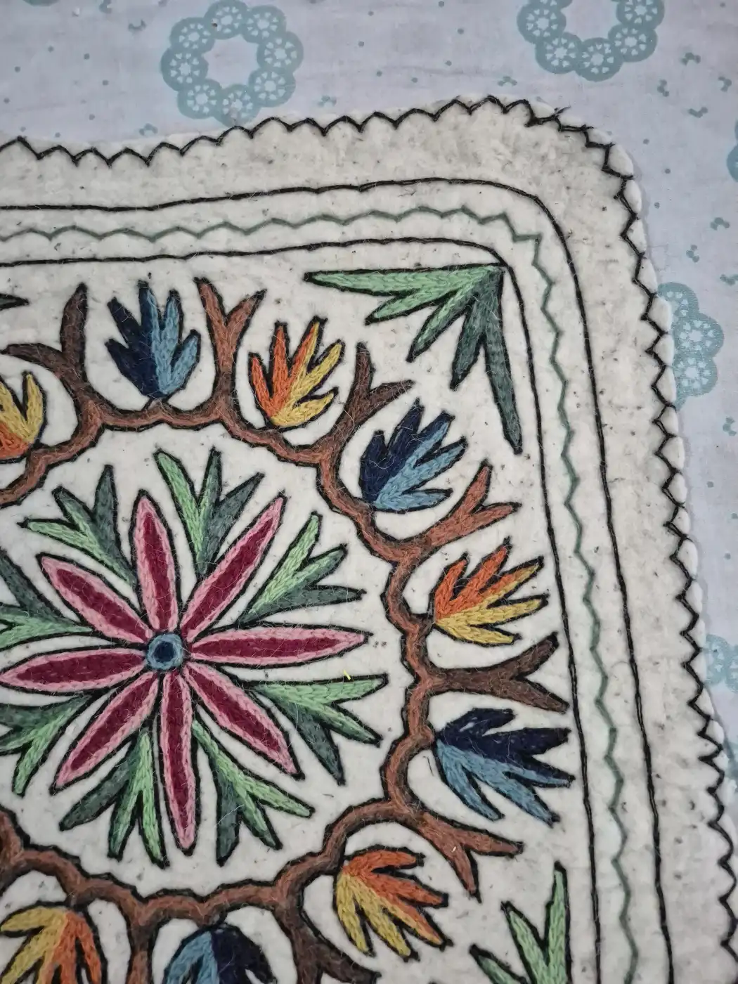 Kashmiri 2-Ft Square Handmade Namda Rug With Embroidery Farheen - Image 2
