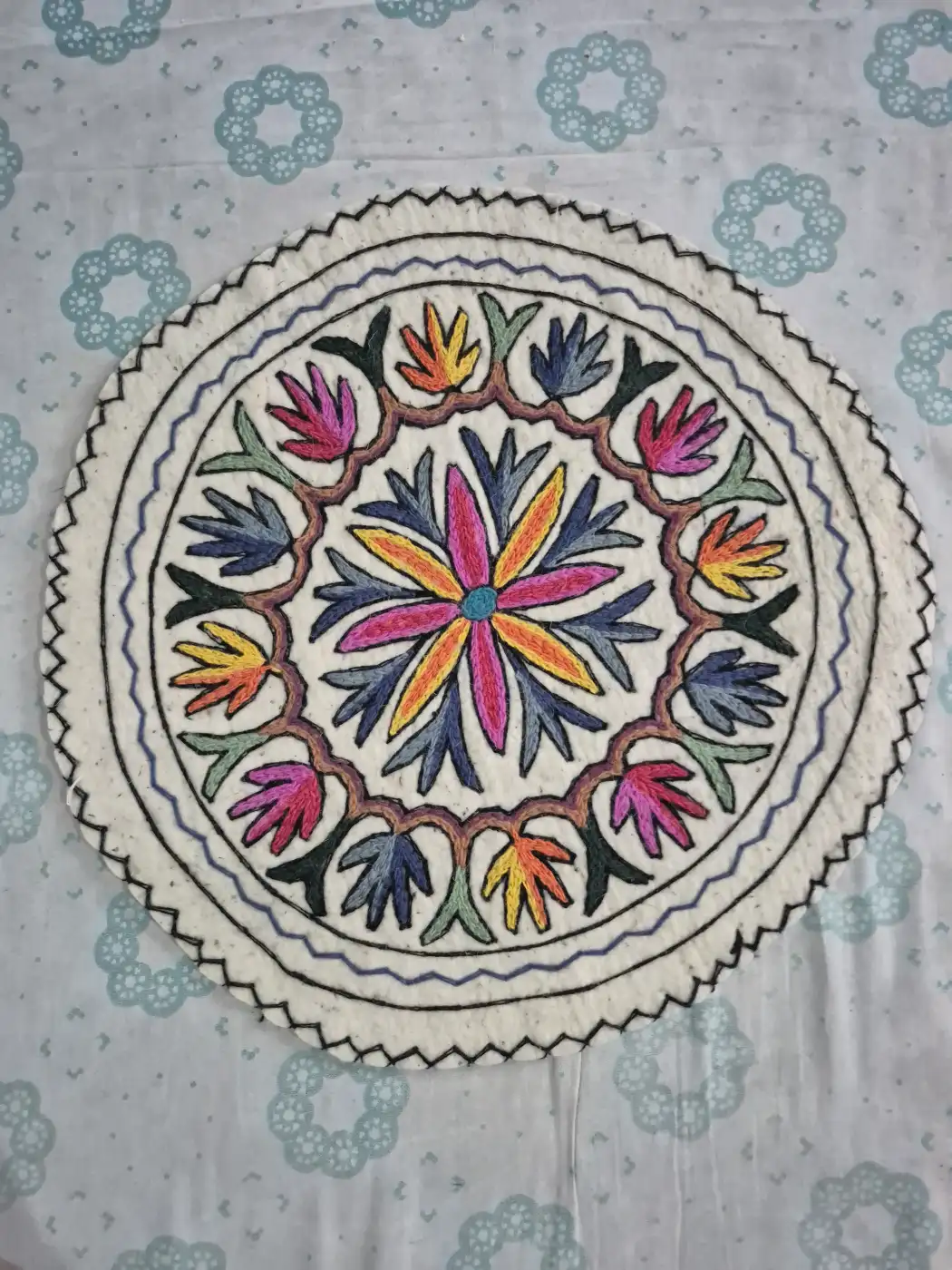 Habib Kashmiri 2-ft Handmade Round Namda Rug With Embroidery