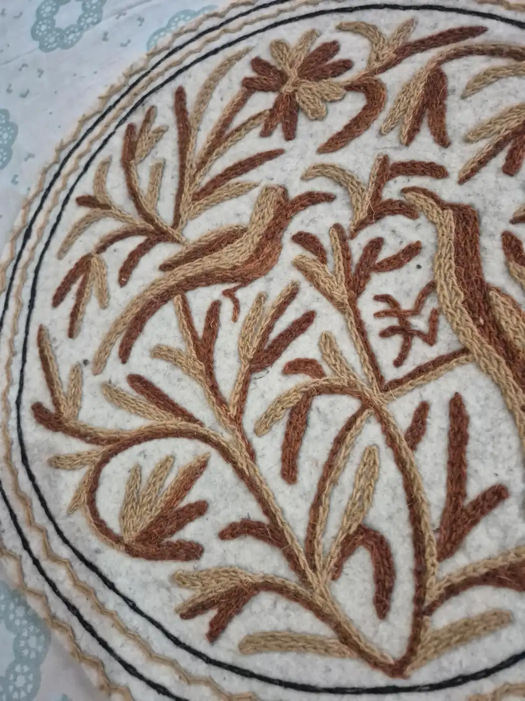 Kashmiri Umer 2-ft Handmade Round Namda Rug With Embroidery - Image 2