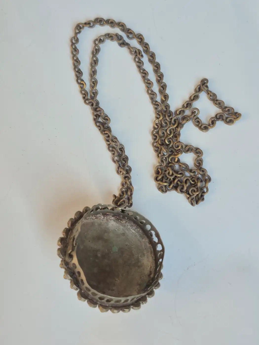 Kashmiri Aarizo Vintage Necklace – Traditional Handmade Purple Stone Pendant - Image 3