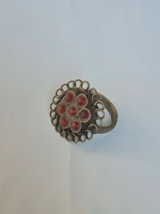 Gulshan Kashmiri Vintage Ring – Traditional Handmade Antique Red Stone Jewellery