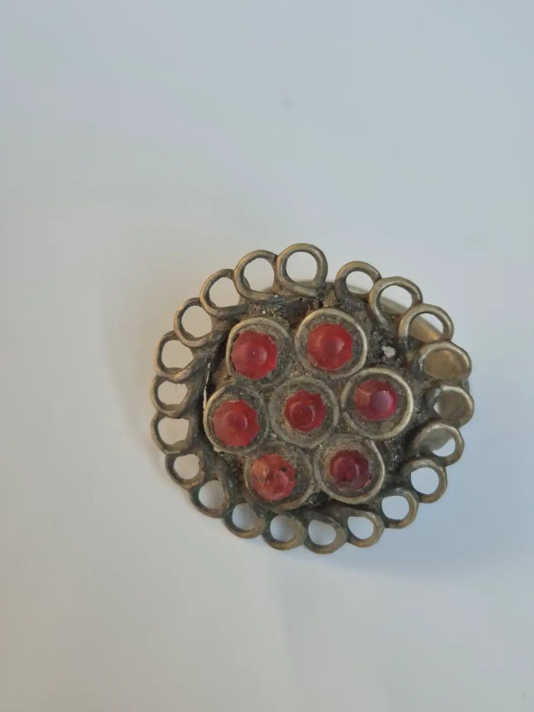 Gulshan Kashmiri Vintage Ring – Traditional Handmade Antique Red Stone Jewellery - Image 2