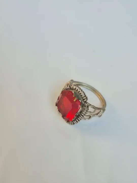 Gulnar Kashmiri Vintage Traditional Handmade Antique Red Stone Ring