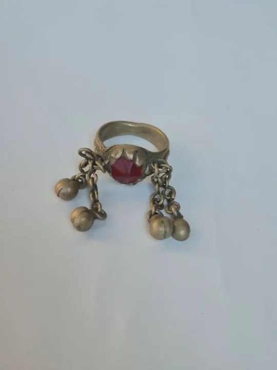 Kashmiri Vintage Ring Meher– Traditional Handmade Red Stone Jewellery