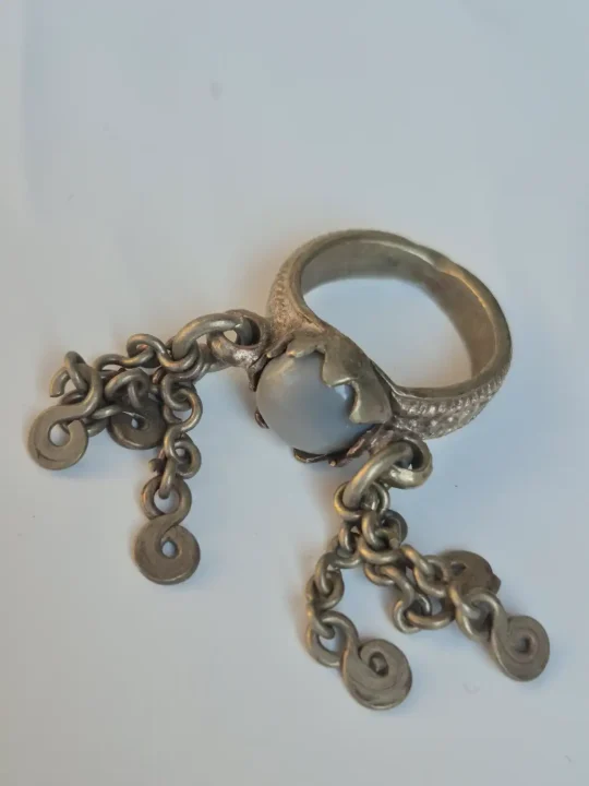 Kashmiri Vintage Ring – Rooh Traditional Handmade Antique Blue Stone Jewellery - Image 2