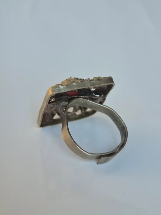 Kashmiri Meher Vintage Ring – Traditional Handmade Antique Red Stone Jewellery - Image 2