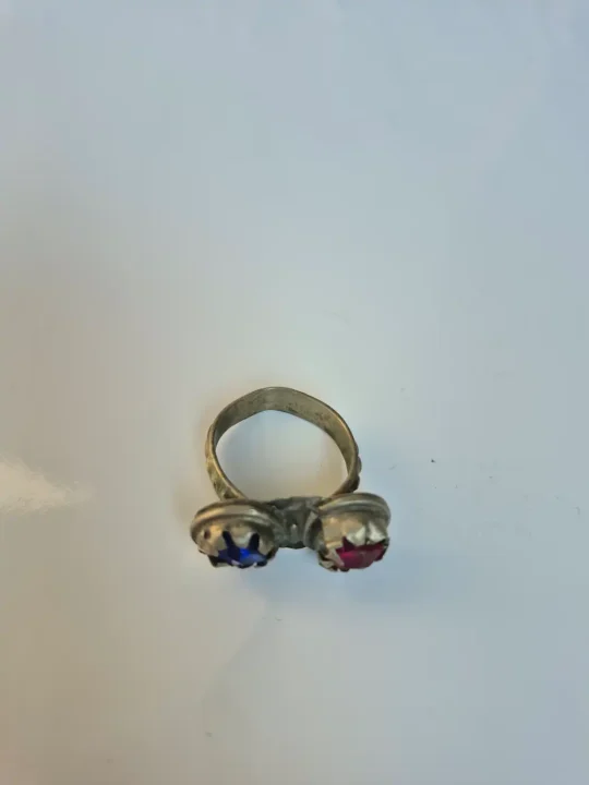 Kashmiri Vintage Traditional Antique Blue & Red Stone Ring - Image 3