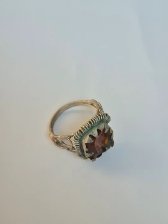 Sooraj Kashmiri Vintage Ring – Traditional Handmade Antique Stone Jewellery - Image 3