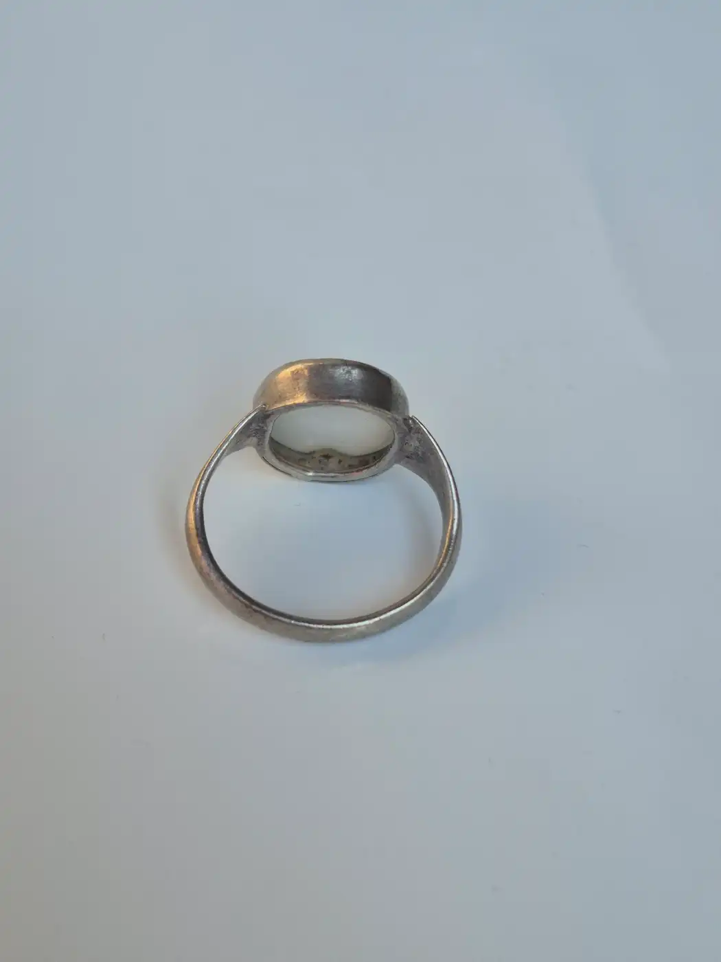 Kashmiri Munthaha Vintage Ring – Traditional White Stone Jewellery - Image 2