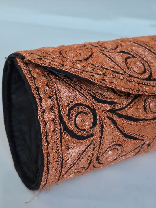 Kinza Kashmiri Black Tilla Work Clutch Bag - Image 2