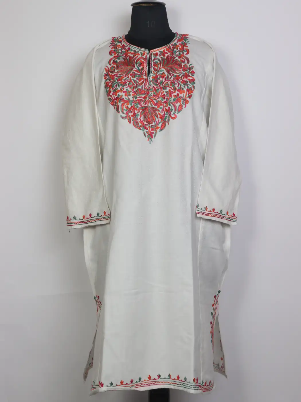 Laiba White Kashmiri Aari Embroidered Pheran in Cashmilon Wool