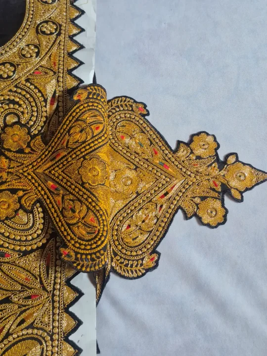 Mehar Kashmiri Long Neck Kashmiri Tilla Patch Set with 4 Patches - Image 2