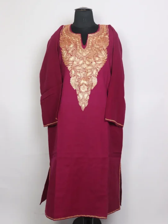 Madeeha Kashmiri Raffal Wool Botte Tilla Work Pink Pheran