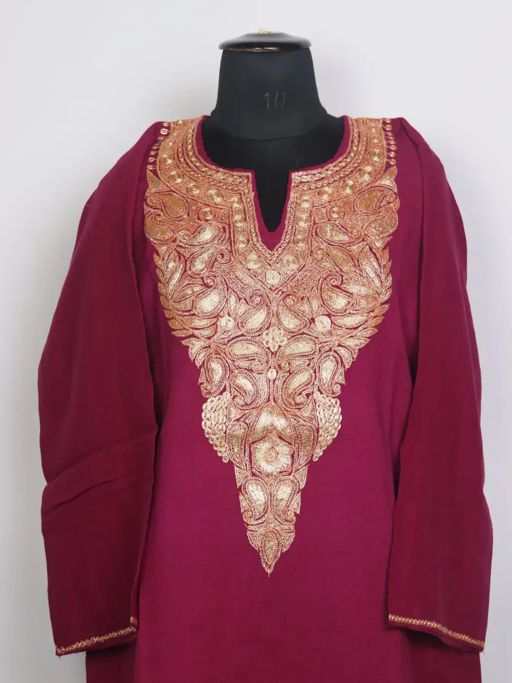 Madeeha Kashmiri Raffal Wool Botte Tilla Work Pink Pheran - Image 2