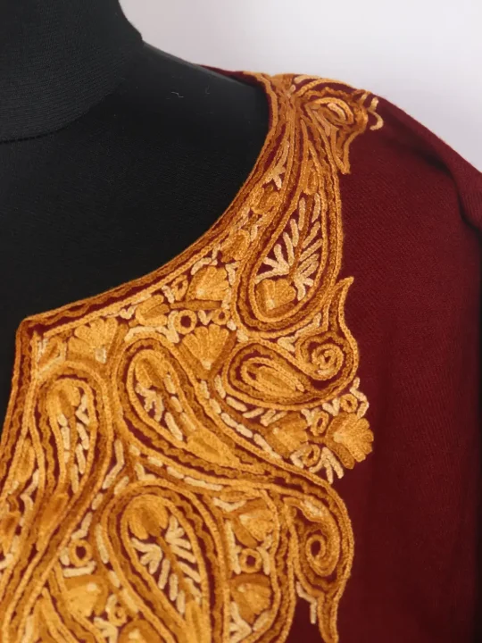 Zareen Kashmiri Maroon Raffal Wool Pheran With Hand Aari Embroidery - Image 3