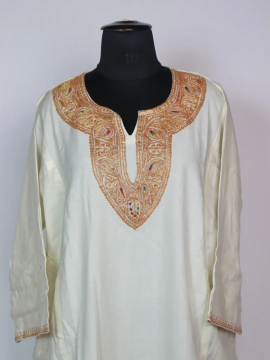 Marwa Kashmiri Pheran In Cashmilon Wool With Tilla Embroidery | Cream | 3 Piece Set - Image 2