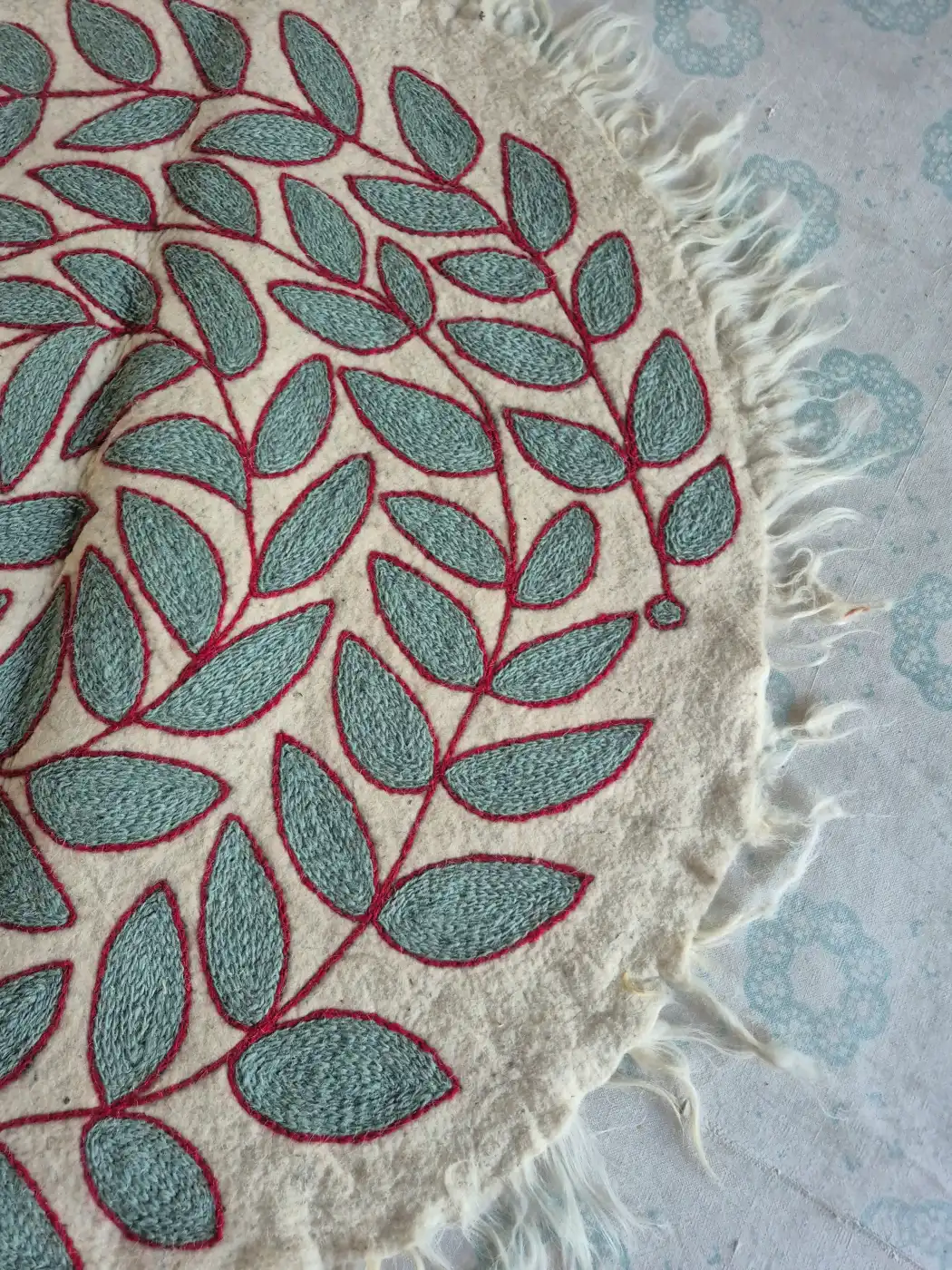 Mehraab Leaf Circle Wool Floor Accent with Fine Kashmiri Embroidery – 3x3 Feet - Image 2