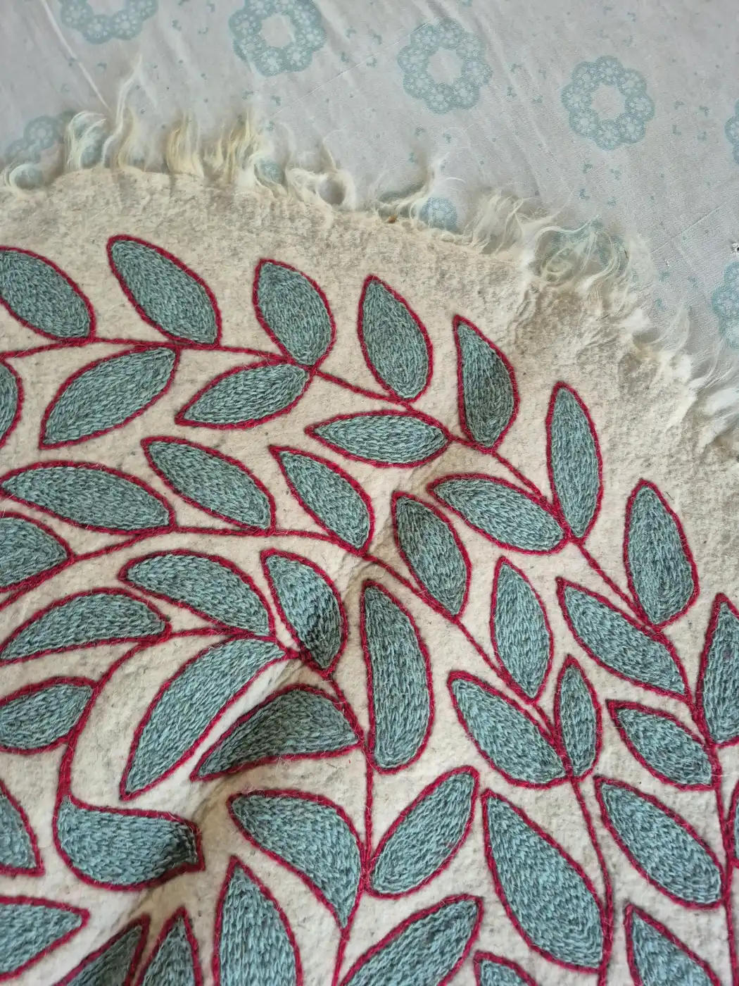 Mehraab Leaf Circle Wool Floor Accent with Fine Kashmiri Embroidery – 3x3 Feet - Image 4