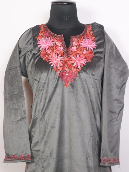 Mehwish Grey Kashmiri Girls 2pc Pheran Set With Aari Work In Holland Velvet (12 to13Y) - Image 2