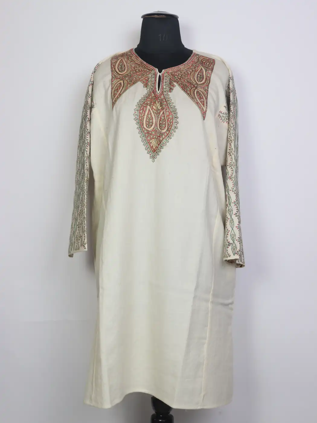 Mirza Hand Sozni White Kashmiri Pheran in Raffal Wool