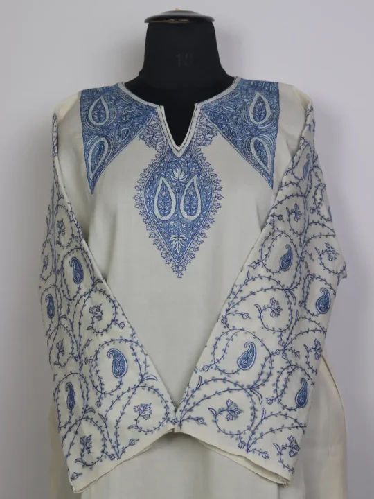 Mirza Kashmiri White Pheran with Hand Sozni Work in Raffal Wool - Image 2