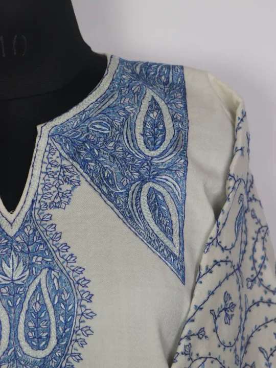 Mirza Kashmiri White Pheran with Hand Sozni Work in Raffal Wool - Image 3