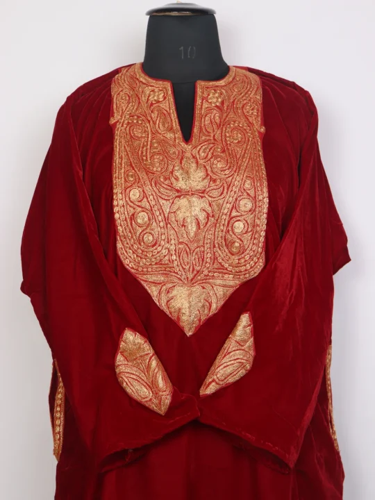 Naar Kashmiri Red Velvet Botte Tilla Embroidered Pheran - Image 2