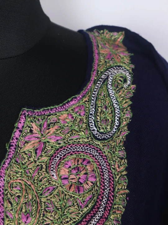Navy Blue Raffal Wool Hand Sozni and Tilla Embroidery Kashmiri Pheran - Image 3