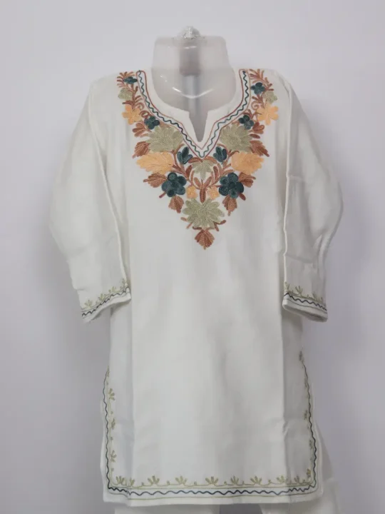 Nafeesa White Kashmiri Girls 2pc Pheran Set With Aari Work In Cashmilon Wool (4to 5Y) - Image 2