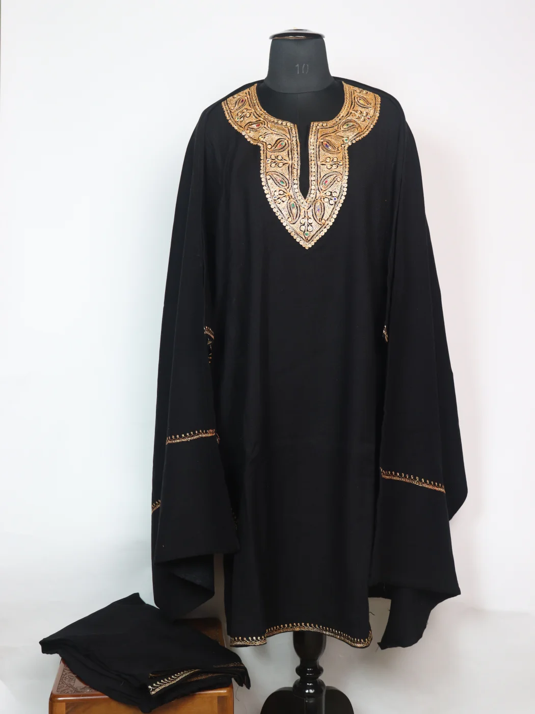 Nashrah Kashmiri Pheran In Cashmilon Wool With Tilla Embroidery | Black | 3 Piece Set