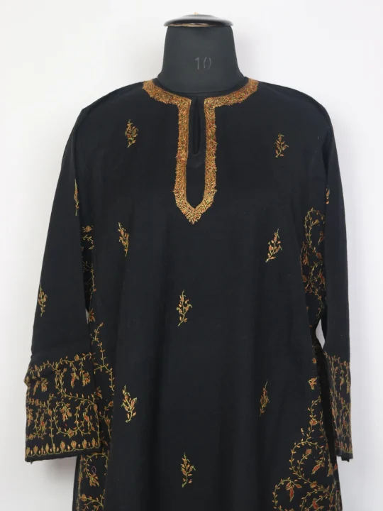 Kashmiri Pheran In Black Raffal Wool With Hand Sozni Paper Mache Side Jaal Work | Nayab - Image 2