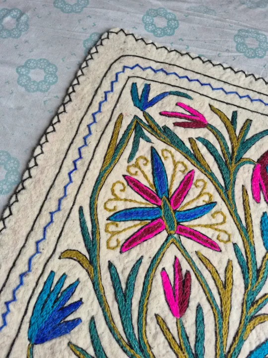 Nazakat Hand Embroidered Namda Rug – Pink & Blue Floral Design | 3×2 ft - Image 3