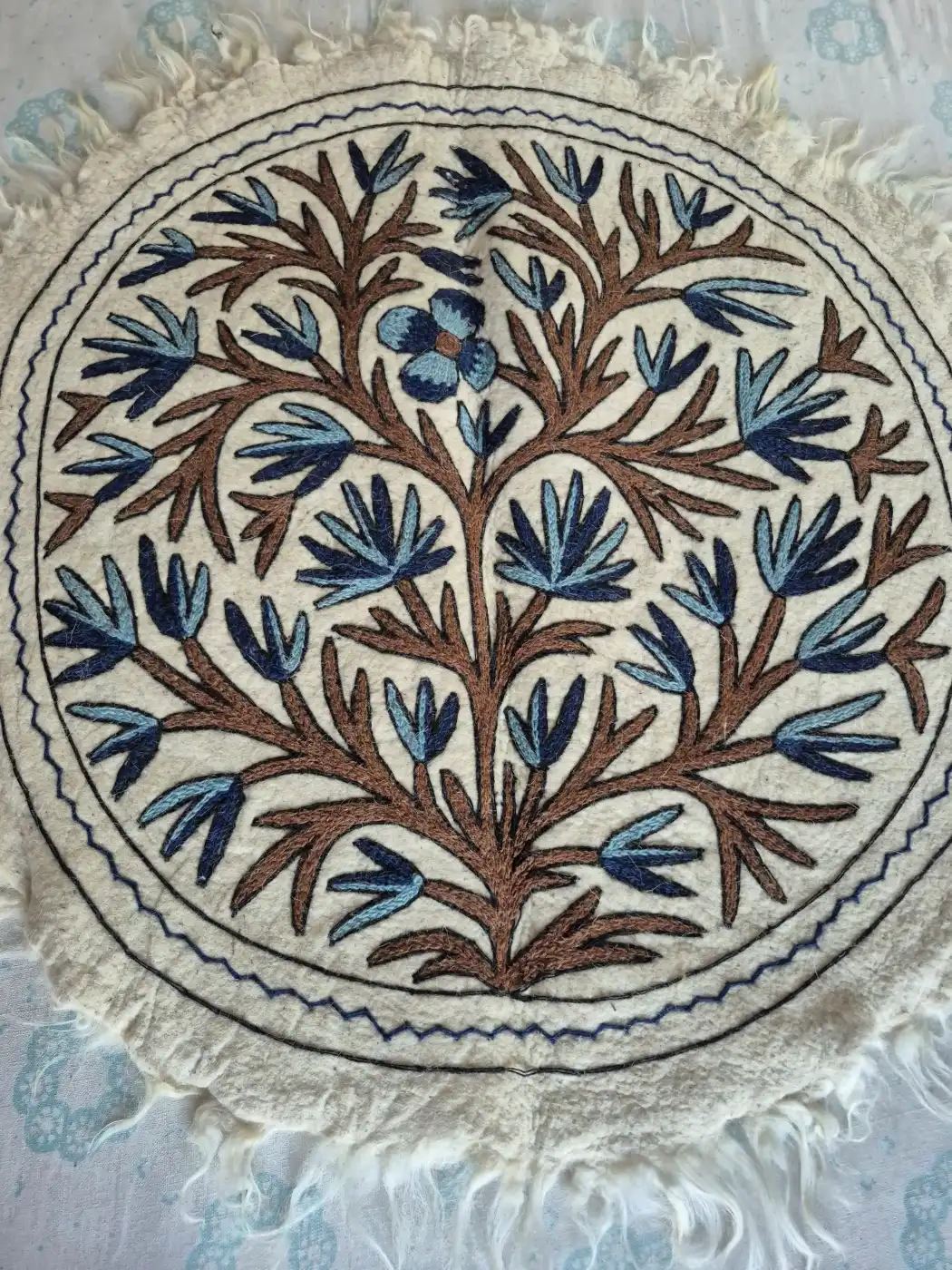 Neel-Badam Botanical Wool Accent Mat with Hand Embroidered Branch Design – 3x3 Feet - Image 4