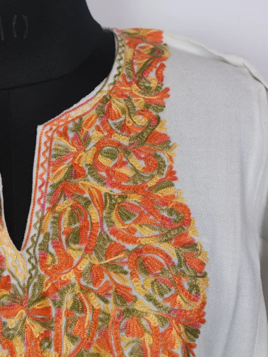 Parizaat Kashmiri Aari Embroidered White Cashmilon Pheran - Image 3