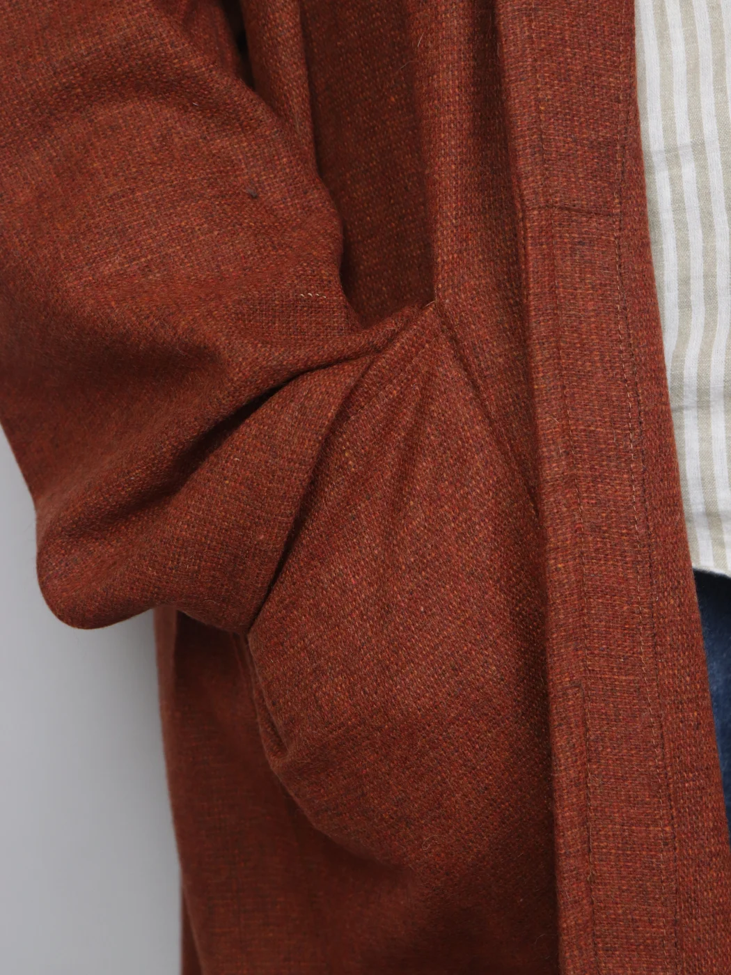 Rayyan Handloom Tweed Kashmiri Mens Gown Rust - Image 4
