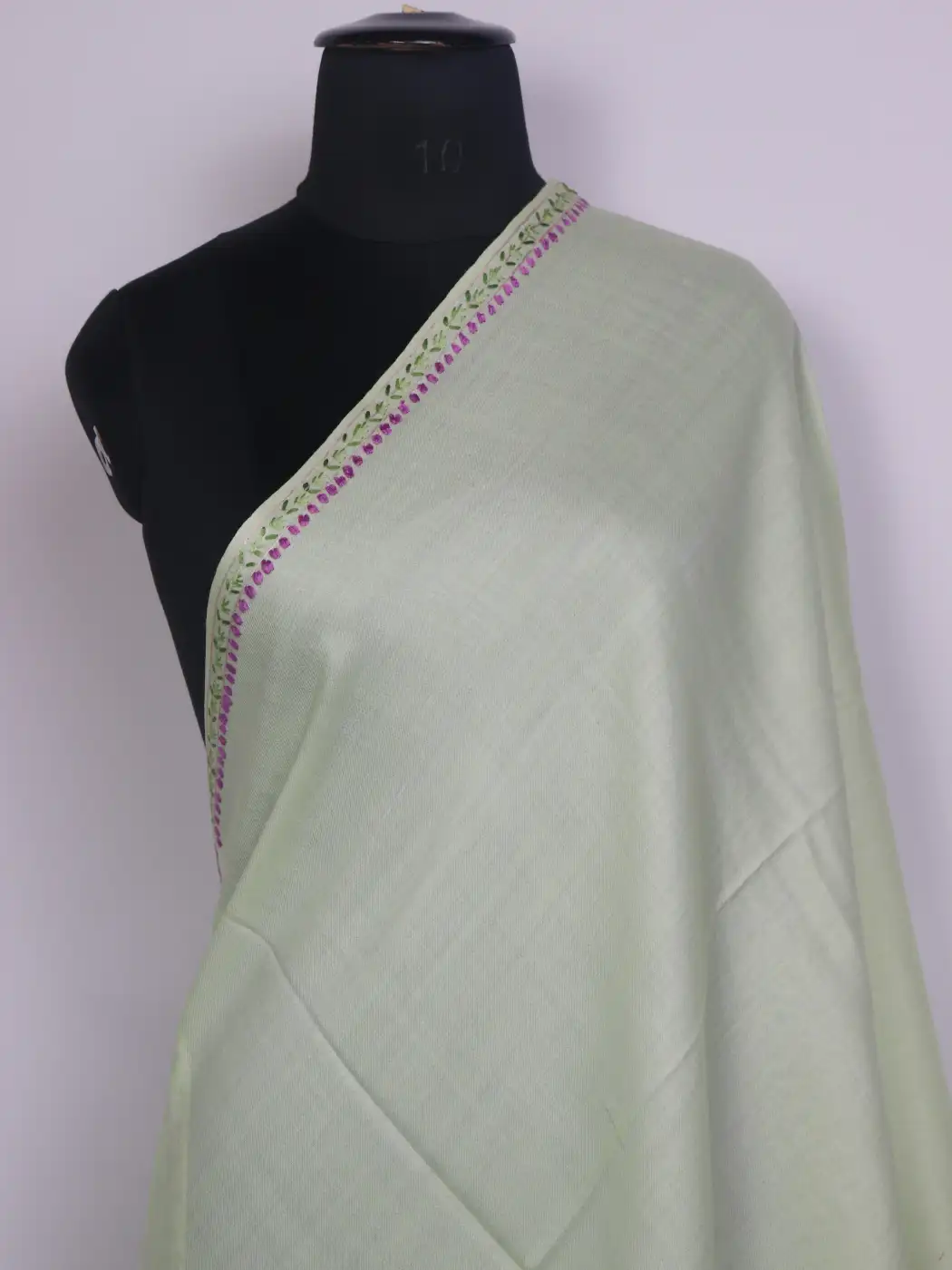 Raziya Kashmiri White Hand Sozni Stole - Image 2