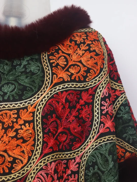Zunaira Maroon Kashmiri Girls Poncho Aari Embroidered In Cashmilon - Image 2