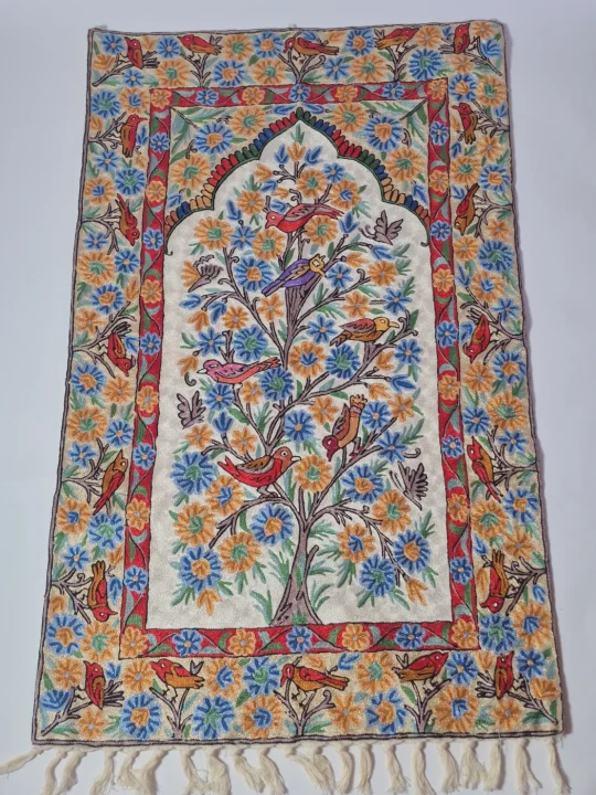 Handmade Kashmiri Rug In Silk Thread Chain Stitch | Tamseel | 4x2.5Ft