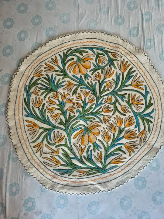Saffron Vine Symphony – Handcrafted Kashmiri Wool Namda 4×4 Feet