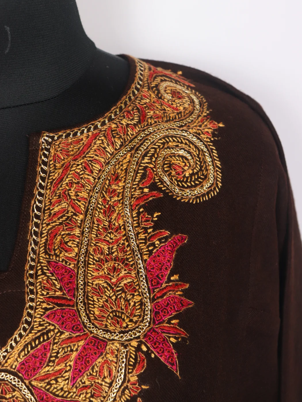 Sahiba Kashmir Brown Raffal Wool Hand Sozni and Tilla Embroidery Pheran - Image 2
