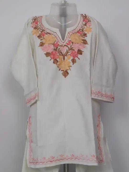 Saira White Kashmiri Girls 2pc Pheran Set With Aari Work In Cashmilon Wool (4to 5Y) - Image 2