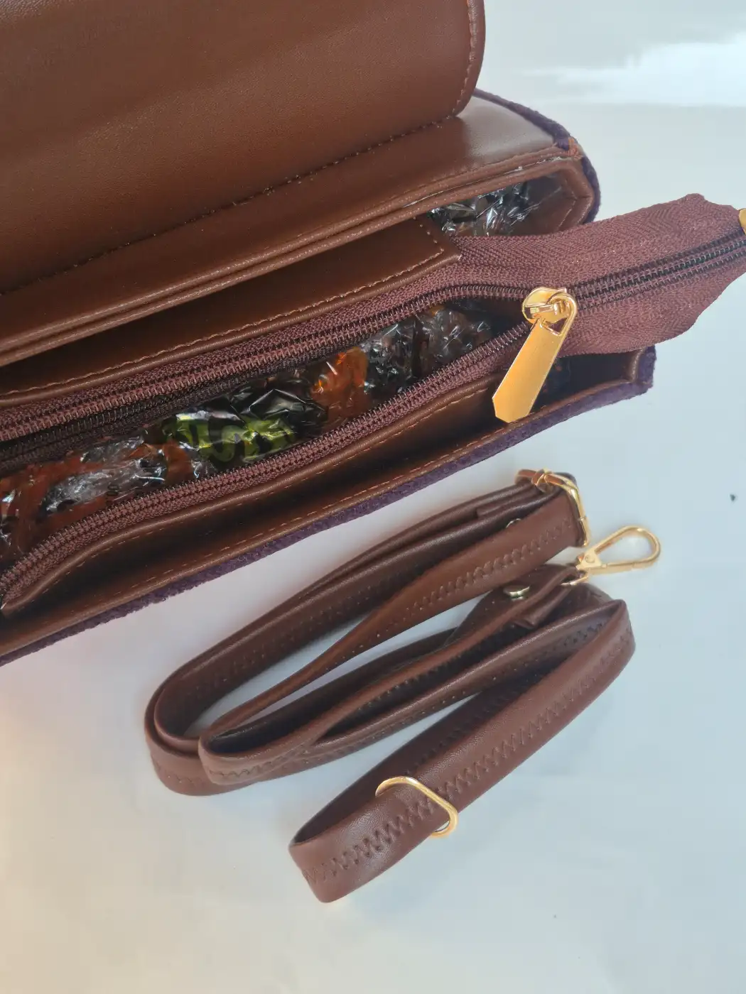 Samreen Kashmiri Brown Handbag with Aari Embroidery - Image 3