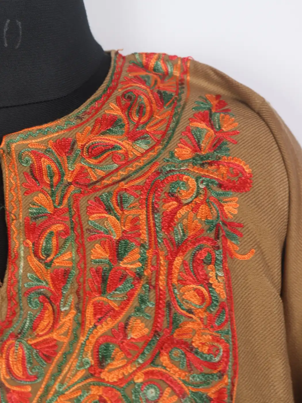 Sehar Brown Kashmiri Aari Embroidered Cashmilon Wool Pheran - Image 3