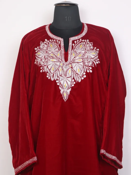 Kashmiri Red Velvet Botte Tilla Embroidered Pheran Shafaq - Image 2