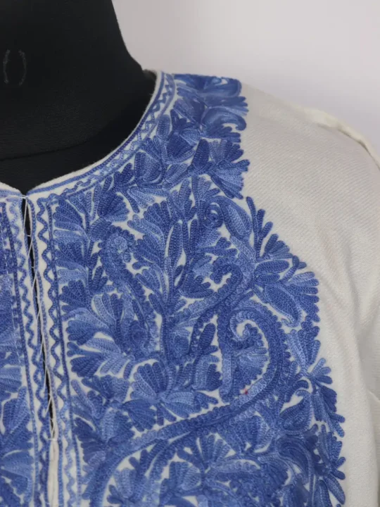 Mahira Kashmiri Aari Embroidered White Cashmilon Pheran - Image 3