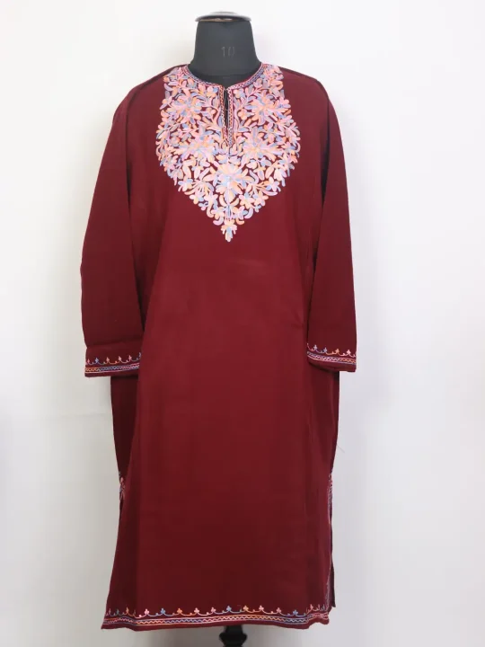 Sumbul Aari Embroidered Maroon Cashmilon Pheran